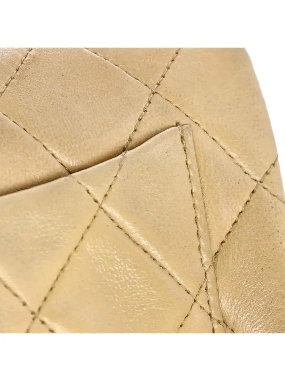 Chanel Vintage Square Classic Single #323577C43B